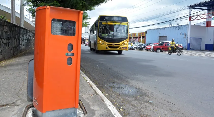 ‘LARANJINHA’: Radares fixos de Salvador são revestidos com cabine antivandalismo