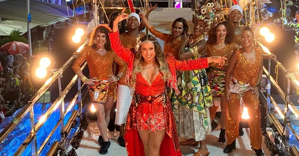 Daniela Mercury fala da responsabilidade de ser 'artista de multidão' e trazer as causas sociais para discussão