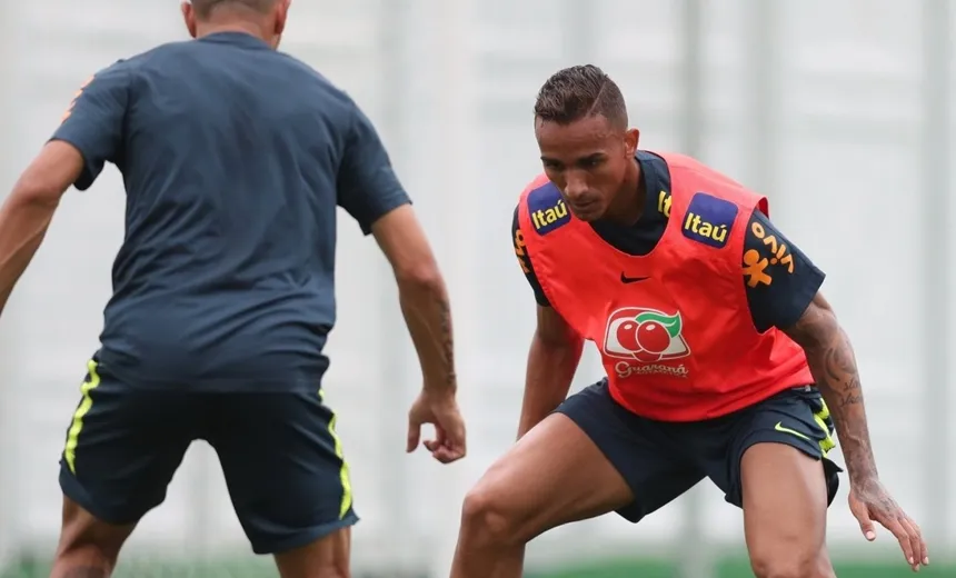 “Frustração, desilusão e algo de tristeza”, revela Danilo Luiz após ficar fora da Copa