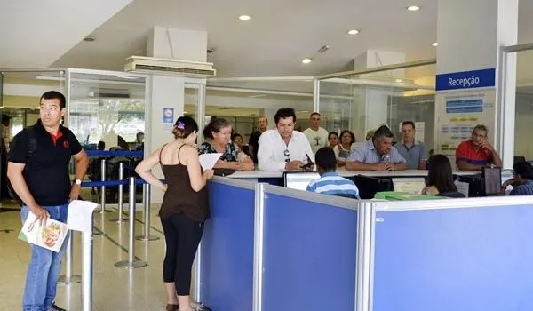 Grana extra: segunda parcela do 13º começa a ser paga na segunda; veja se você tem direito
