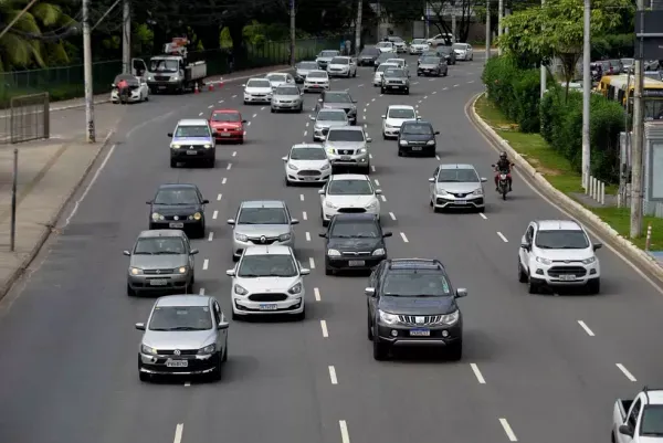 Tr&acirc;nsito Em Salvador