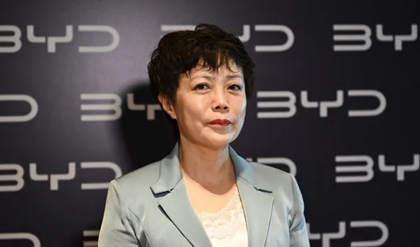 Vice Presidente Global Da Byd, Stella Li