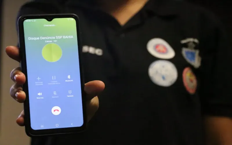 Informa&ccedil;&otilde;es sobre tr&aacute;fico de drogas podem ser repassadas &agrave; Pol&iacute;cia Militar pelo telefone 190 ou ao Disque Den&uacute;ncia, contribuindo para opera&ccedil;&otilde;es e pris&otilde;es/Foto: Divulga&ccedil;&atilde;o/SSP