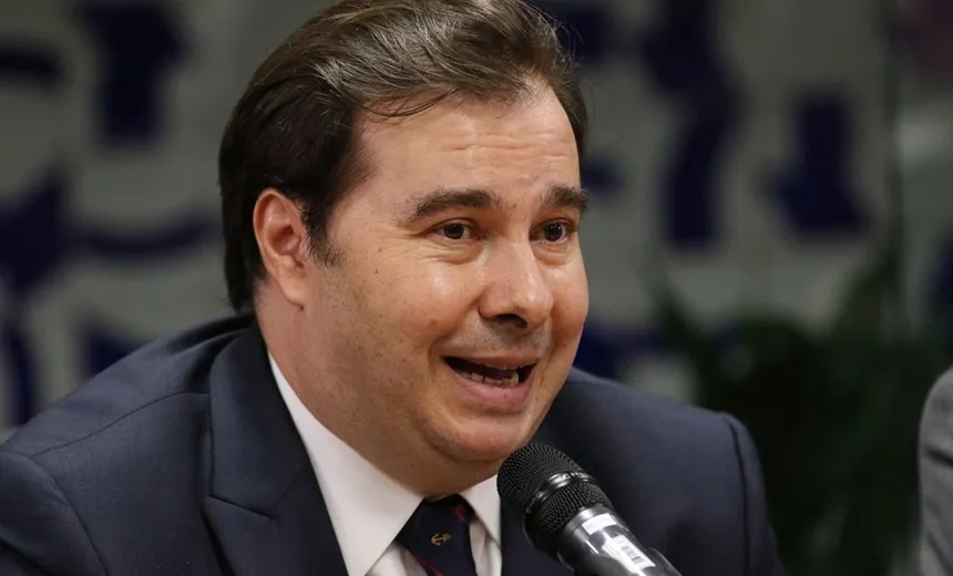 Comissão pode aprovar Previdência na semana que vem; diz Maia