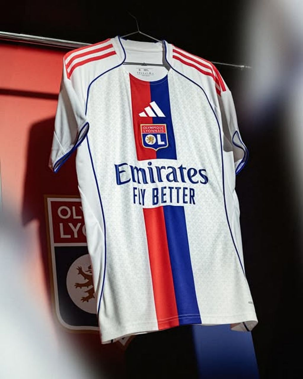 Com a anulação do rebaixamento, o Lyon segue na primeira divisão da França e jogará a Europa League. Foto: Divulgação/Lyon