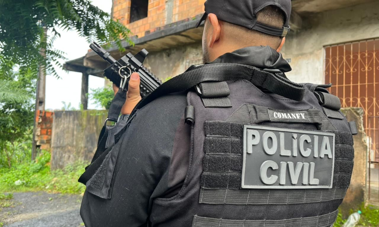 Dupla &eacute; presa suspeita de estuprar homem que morreu ap&oacute;s agress&otilde;es na Bahia. Foto: Divulga&ccedil;&atilde;o 