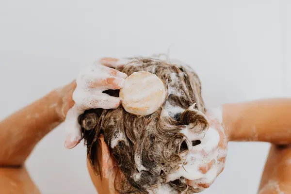 Uma s&eacute;rie de cosm&eacute;ticos e produtos de higiene foi proibida pela Ag&ecirc;ncia Nacional de Vigil&acirc;ncia Sanit&aacute;ria (Anvisa). | Foto: Ilustrativa/Pexels