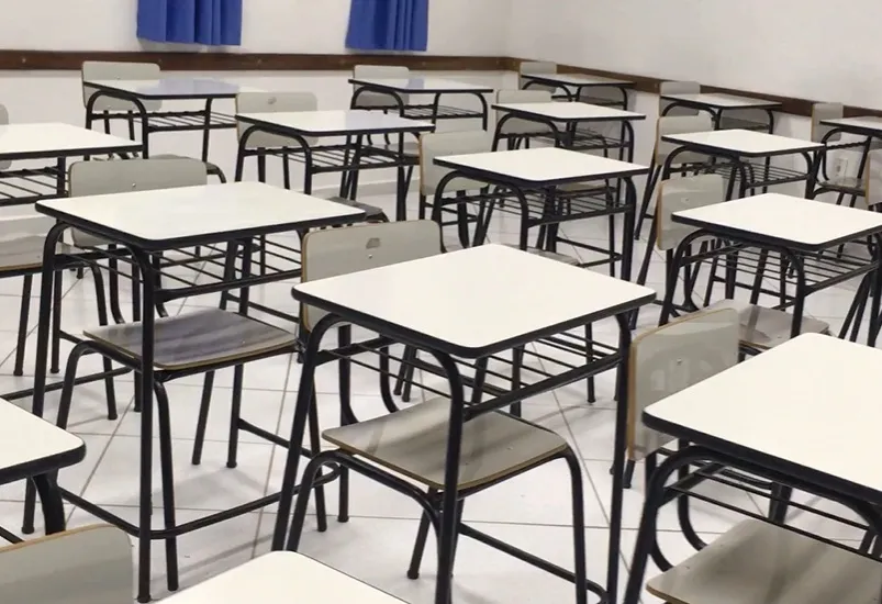 PF investiga fraude em licitação e desvio na educação em Lauro de Freitas