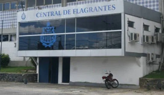 Em menos de 10 dias, mulher é presa três vezes por furtar lojas em shopping de Salvador