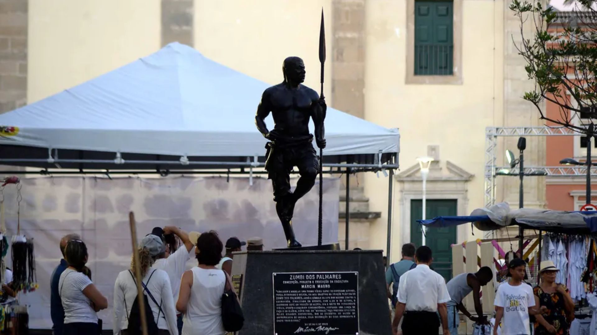Estátua de Zumbi dos Palmares em Salvador | Foto: Jefferson Peixoto/Secom