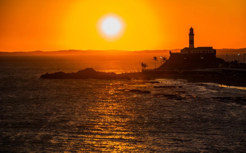   Al&eacute;m das op&ccedil;&otilde;es tradicionais, os Dias dos Namorados em Salvador podem ser celebrados em locais com vista para a Ba&iacute;a de Todos-os-Santos, considerada uma das maiores ba&iacute;as do mundo/Foto: Reprodu&ccedil;&atilde;o 