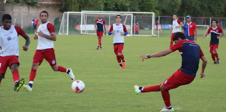 Bahia joga com o Paraná e pode assumir liderança da “Série B” nesta sexta-feira