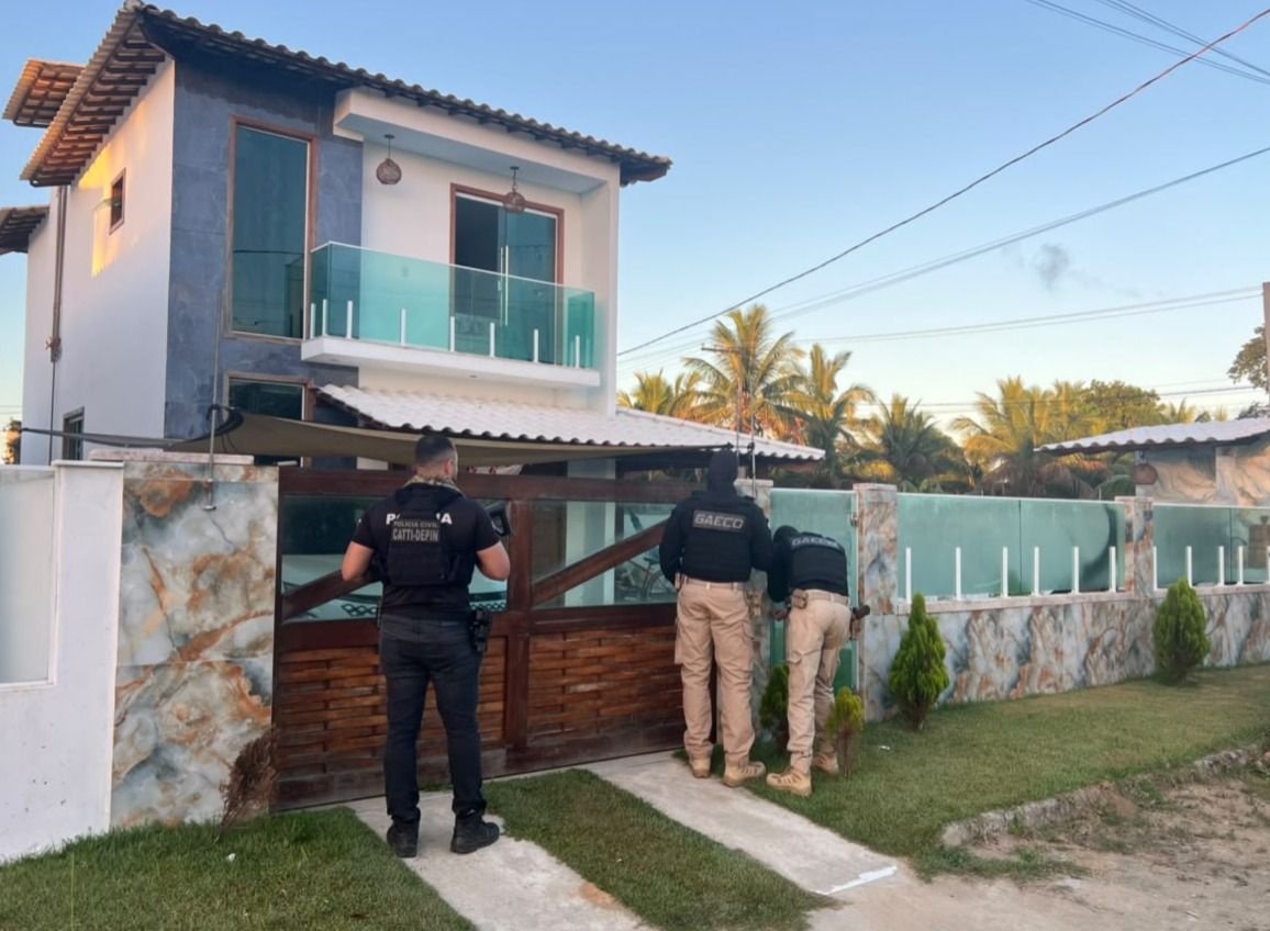 Opera&ccedil;&atilde;o contra com&eacute;rcio ilegal de armas em Porto Seguro