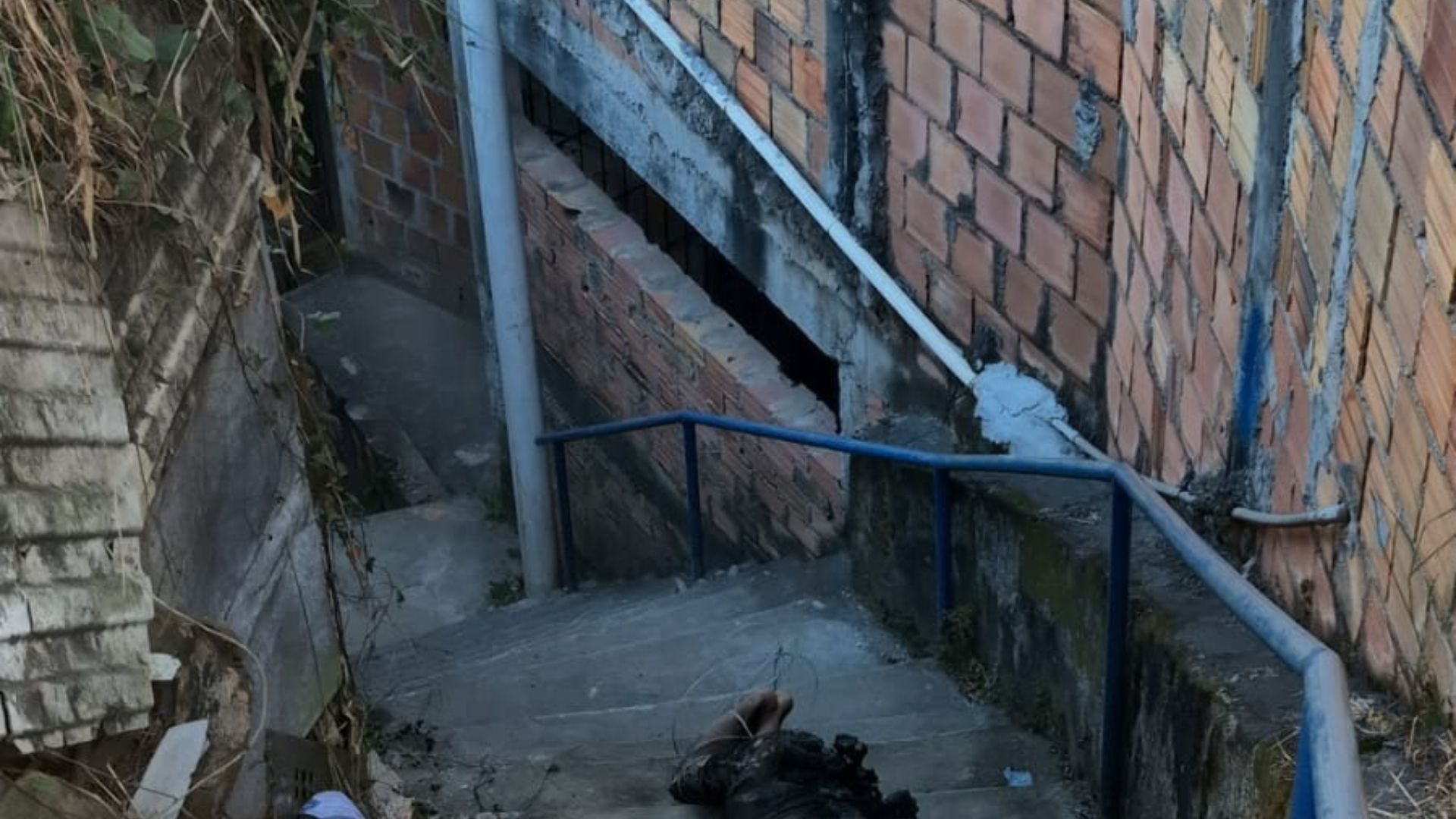 Corpo de homem é encontrado carbonizado