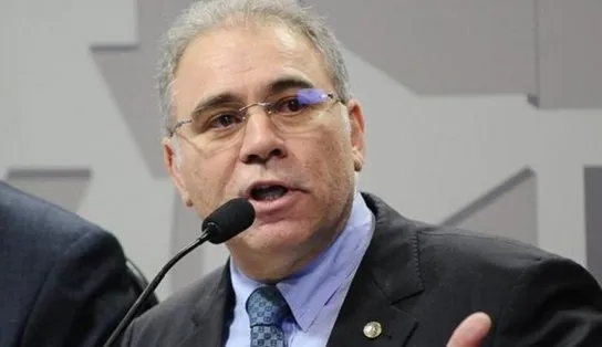 Novo ministro da Saúde, Marcelo Queiroga é empossado em cerimônia discreta