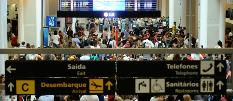 COM MORAL: Senado derruba decisão que cobra embarque de bagagem em viagens aéreas