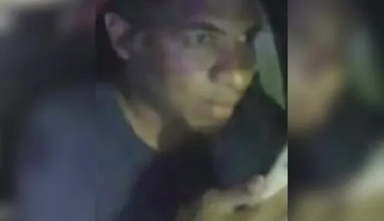 Motorista de aplicativo tem carro roubado; câmera no interior do veículo registra toda a ação 