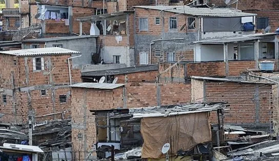 Pobres são os que mais morrem por coronavírus, aponta pesquisa; Vilas-Boas questiona critério da vacinação 