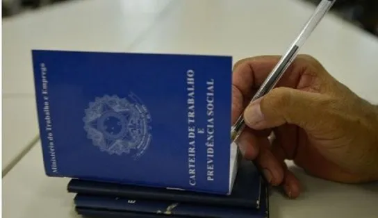 PEC Emergencial: Câmara mantém restrições a reajuste de servidores estaduais e municipais