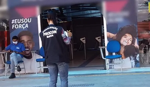 Falsos fiscais do Procon extorquem dinheiro de comerciantes na Bahia; SSP investiga 