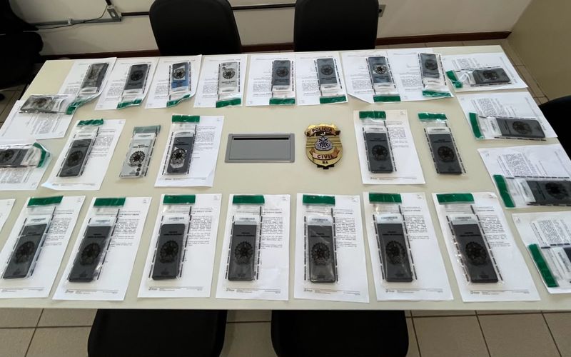 Operação Mobile 360° devolve os aparelhos às vítimas, mas também ajuda a mapear rotas de comercialização ilegal de celulares roubados em diferentes regiões da Bahia/Foto: Ascom-PCBA