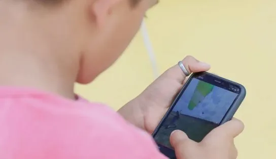 Senado Federal aprova restrição ao uso de celulares em salas de aula