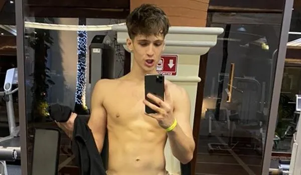 João Guilherme faz comentário polêmico e internautas criticam; vídeo