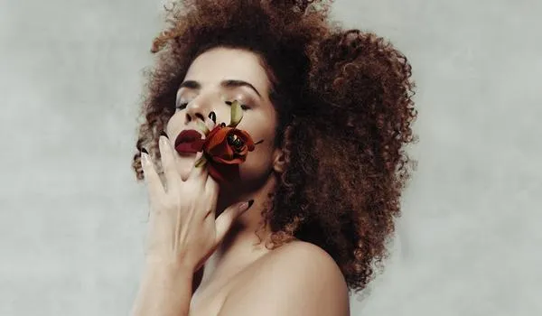Vanessa da Mata se apresenta no Summer Lounge Drive In Salvador em novembro; confira os valores