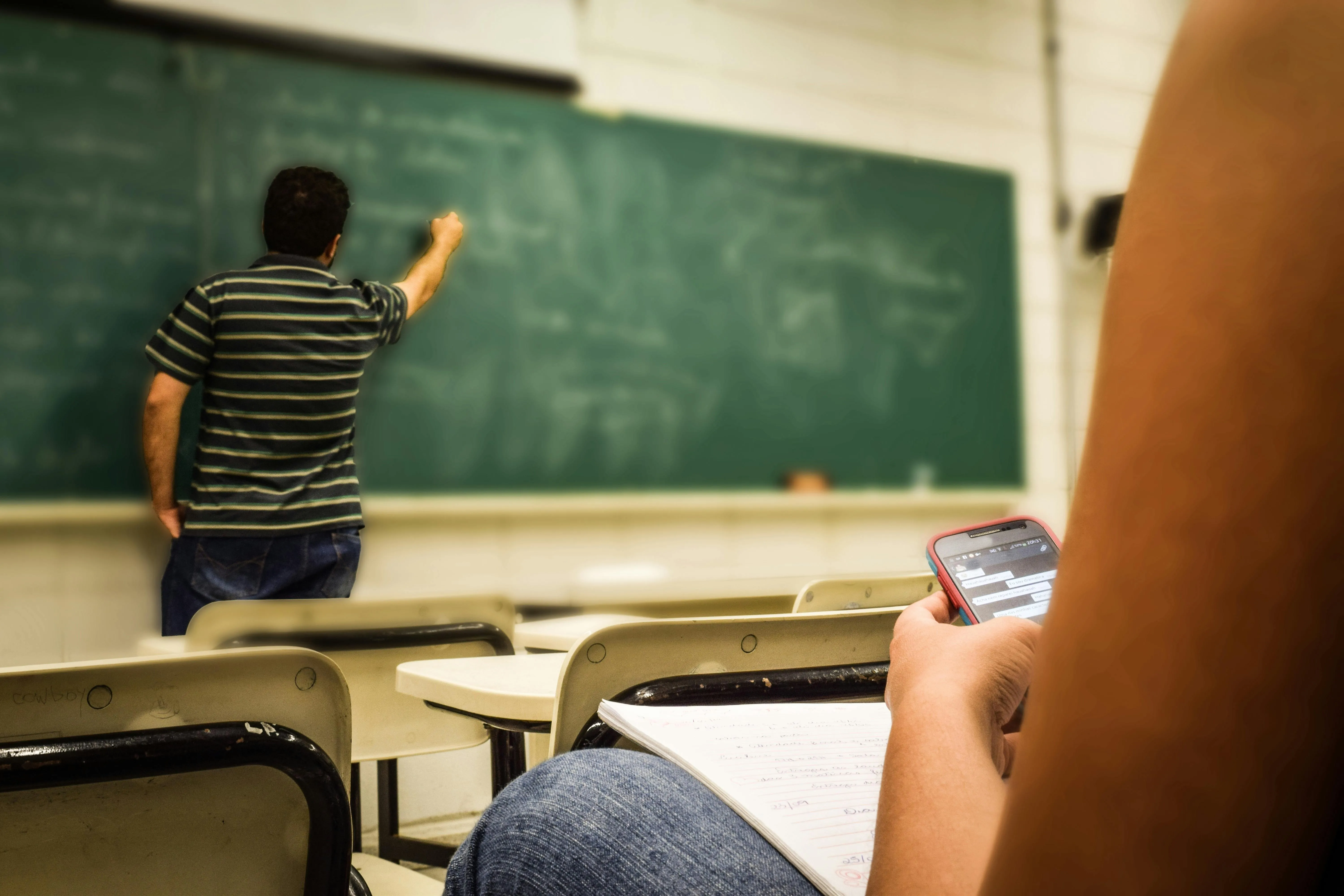 MEC estabelece regras para uso de dispositivos digitais nas escolas