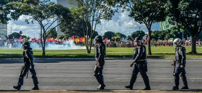 CAOS EM BRASÍLIA: Diretor da ONU diz ter havido “uso excessivo de força” em protestos contra Temer