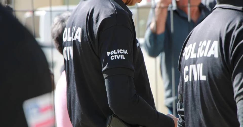 Suspeito de agredir pai e violentar sexualmente a própria mãe é preso no sul da Bahia
