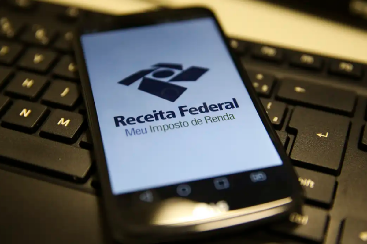 Com a aprovação da urgência na isenção do Imposto de Renda (IR), o projeto pode ser votado direto na Câmara. Foto: Agência Brasil