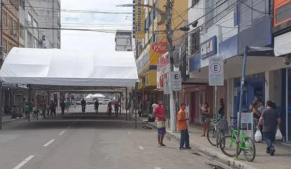 Prefeito de Itabuna volta atrás e comunica adiamento da reabertura do comércio na cidade