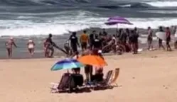 Surfista de 65 anos morre após se afogar na praia de Stella Maris, em Salvador