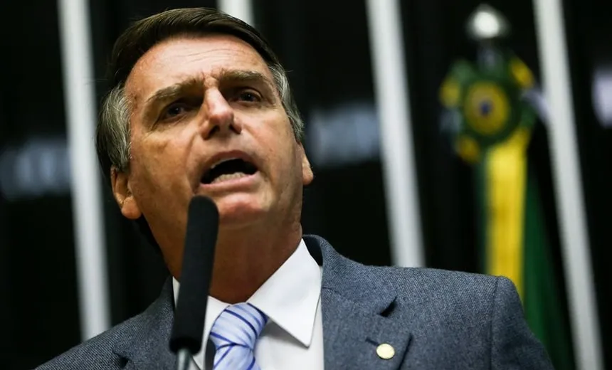 Bolsonaro revela projeto de não punição por crimes em defesa da propriedade