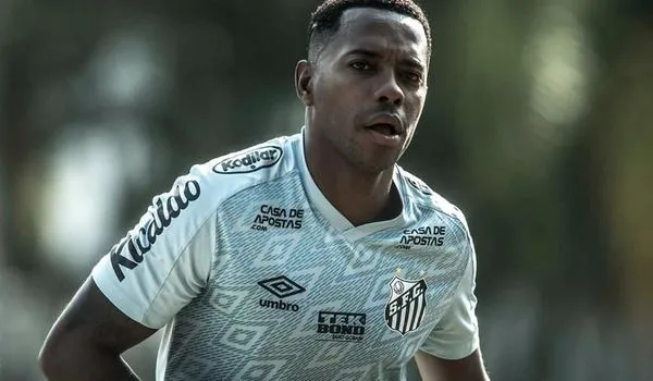 Condenado por estupro, Robinho diz que se arrepende de ter traído esposa e reclama; "infelizmente, existem feministas"