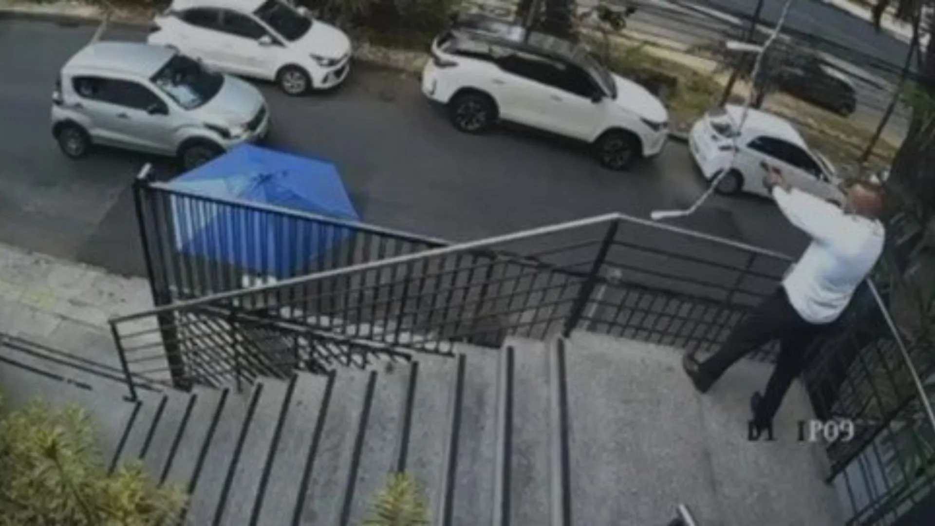 Policial militar reage a tentativa de assalto na Pituba; veja vídeo