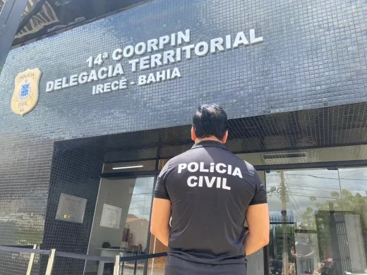 Mulher foi morta a pedradas, dentro de casa