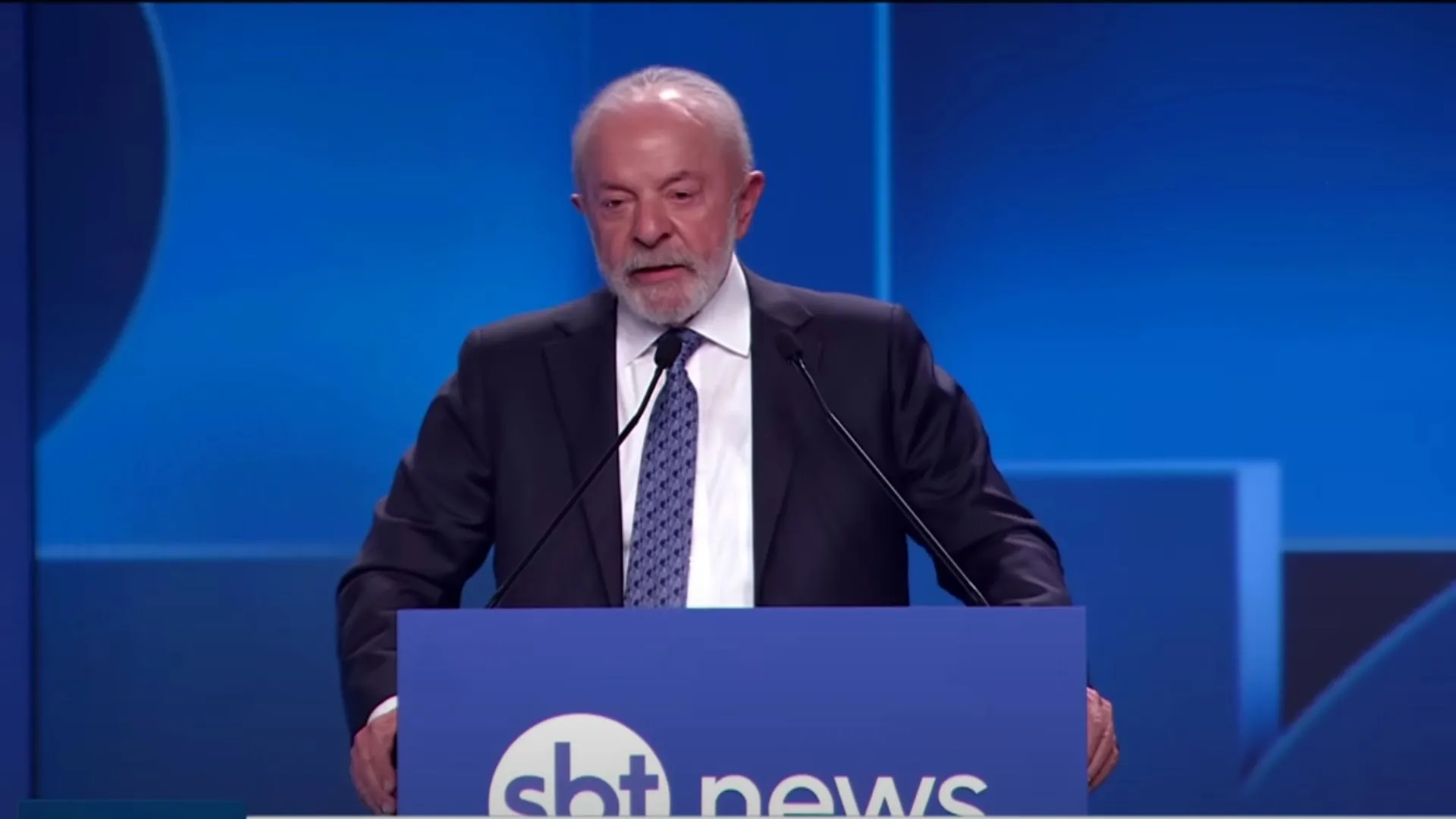 Lula discursa em evento de lançamento do SBT News