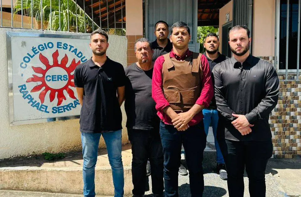 Deputado bolsonarista faz vistoria em escolas públicas de Salvador