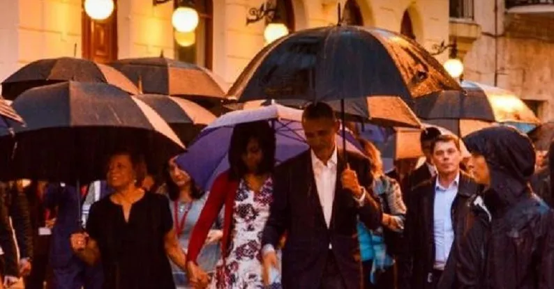 VIAGEM À CUBA: Obama faz passeio com a família à região histórica de Havana