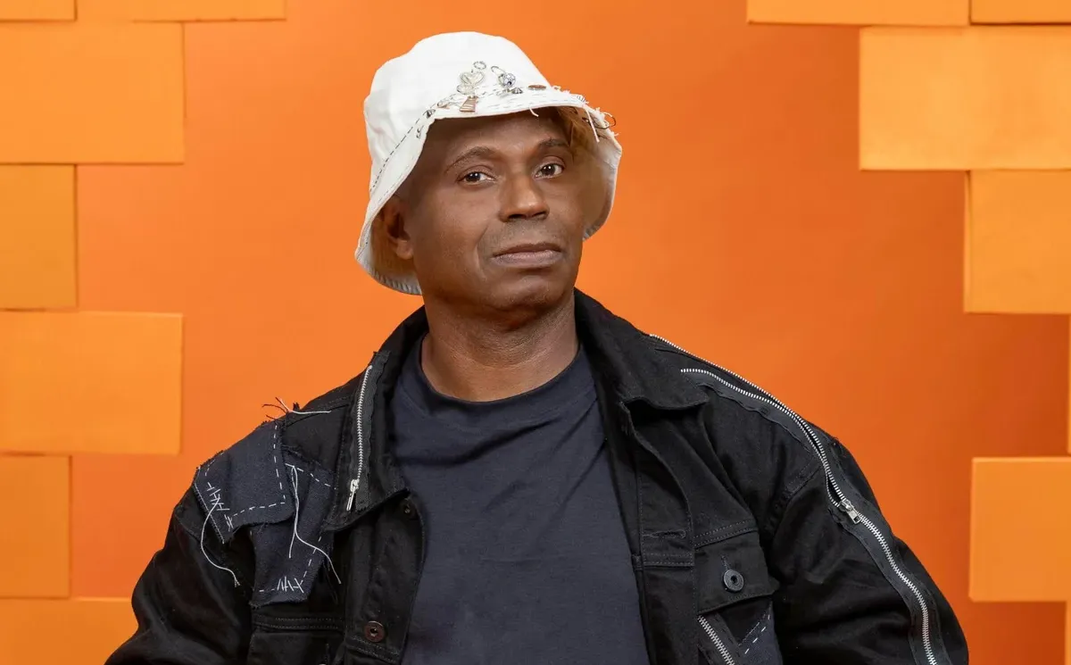 Equipe de Edilson se pronuncia após expulsão no BBB 26: 'Sai de cabeça erguida'