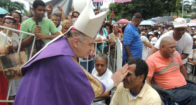 Caminhada Penitencial reuniu milhares de fiéis neste domingo