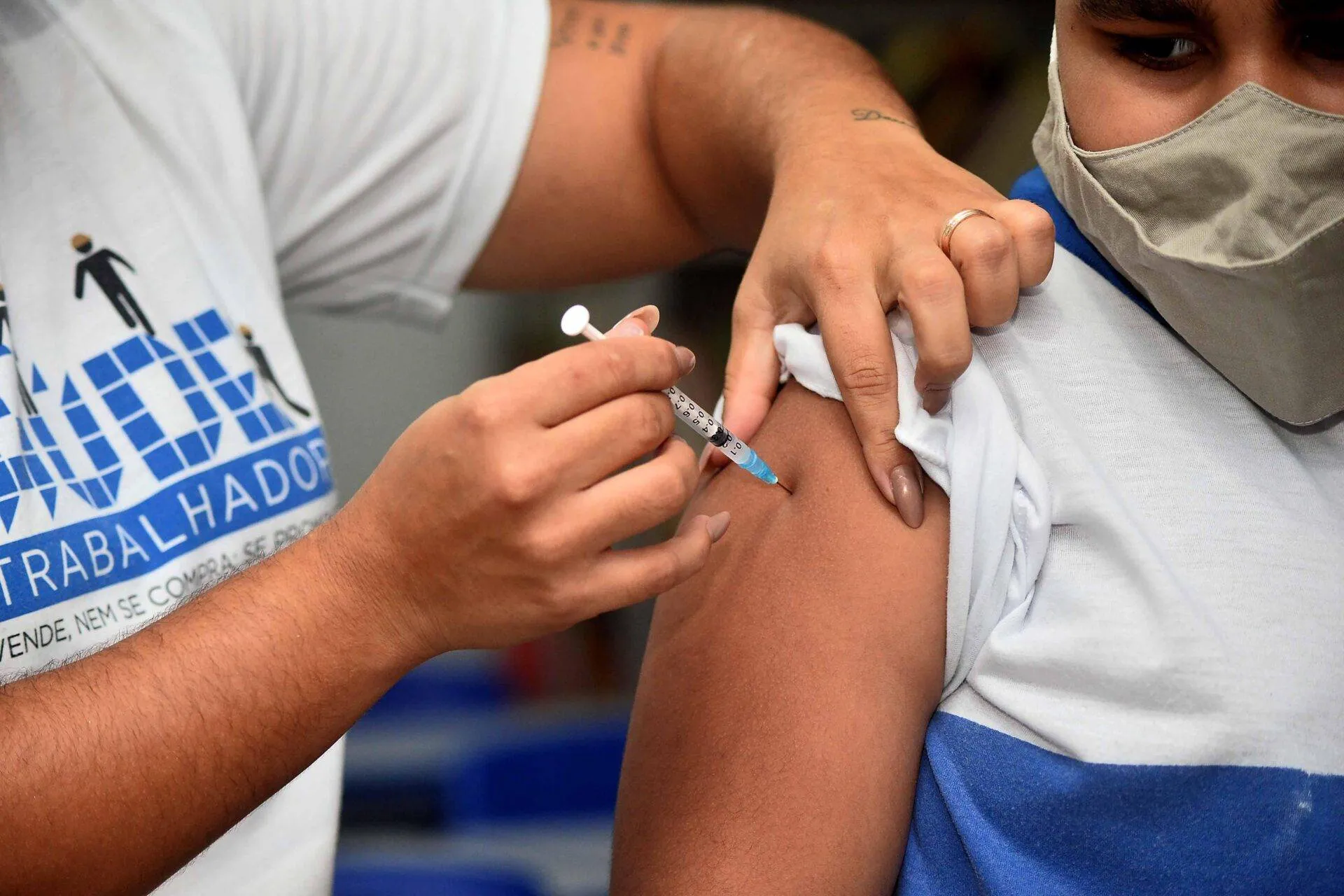 Prefeitura de Salvador segue com vacinação de Covid-19 e gripe nesta segunda