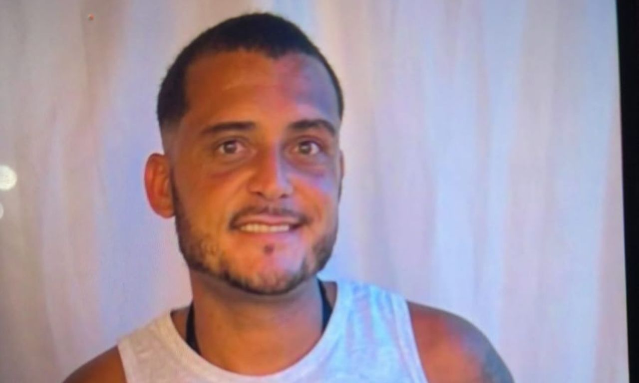 Homem morto a tiros enquanto pilotava moto em Paripe. Foto: Redes sociais