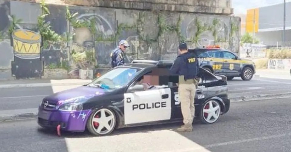 PRF aborda carro idêntico a viatura policial dos EUA em Caruaru