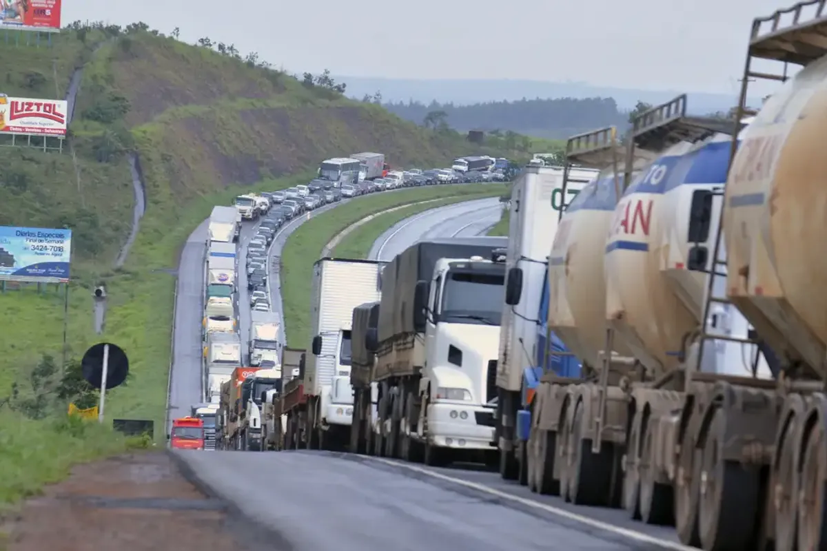 Caminhoneiros decidem não fazer greve. Foto: Valter Campanato | Agência Brasil