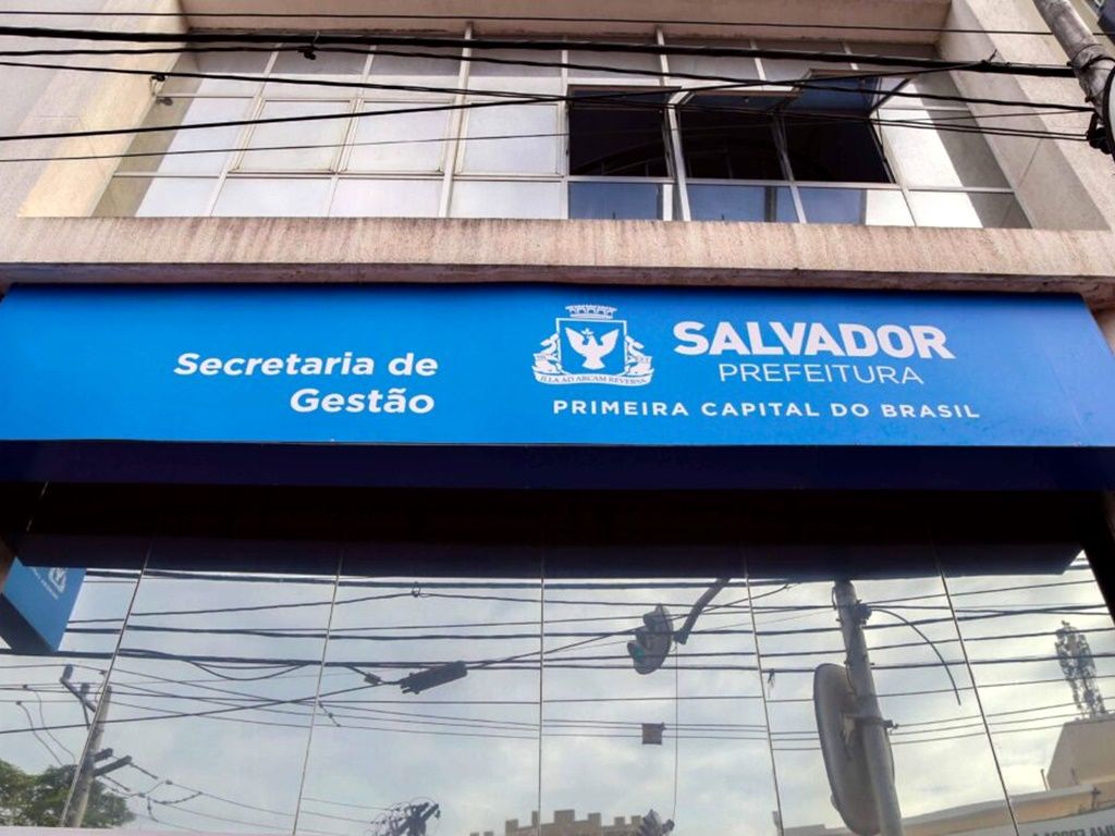 Os aprovados no concurso de saúde aproveitaram para cobrar à Prefeitura de Salvador, por meio da Semge. Foto: Bruno Concha/Secom-PMS