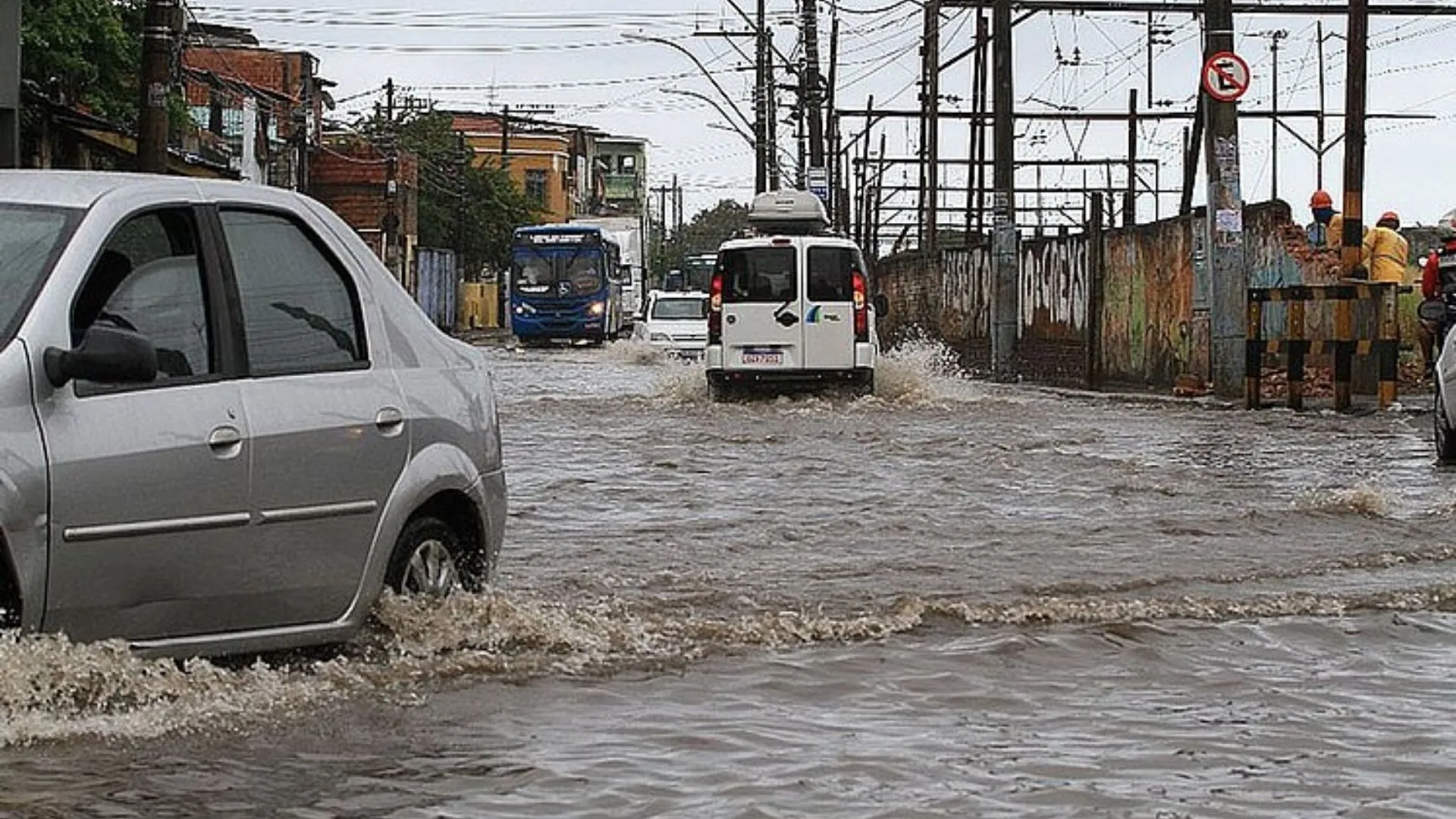 Macrodrenagem fortalece prevenção contra alagamentos durante chuvas intensas em Salvador