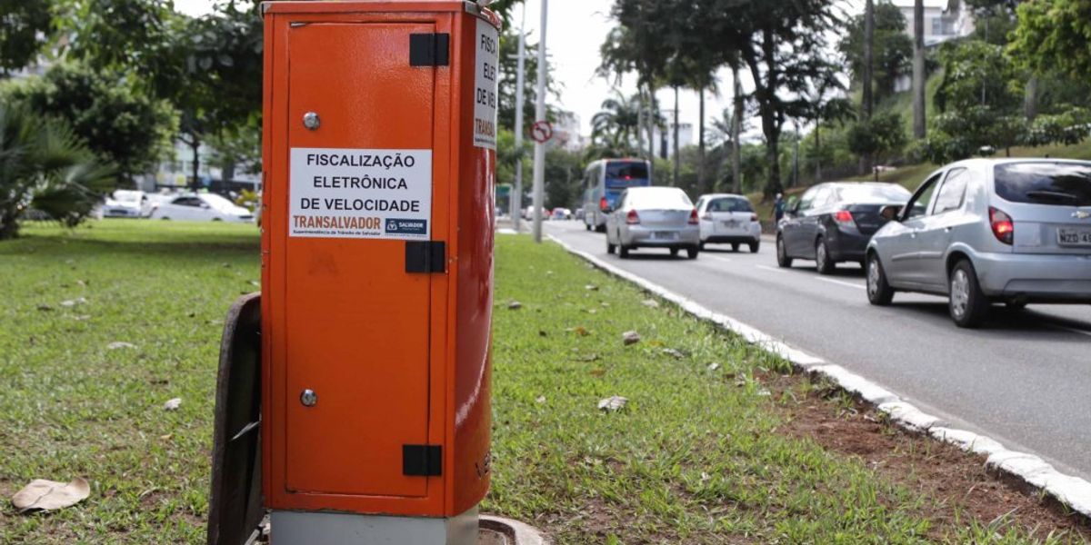 Transalvador Avalia Uso De Intelig&ecirc;ncia Artificial Para Identificar Infracoes Cometidas Por Motoristas Em Salvador.  Foto: Bruno Concha Secom Pms